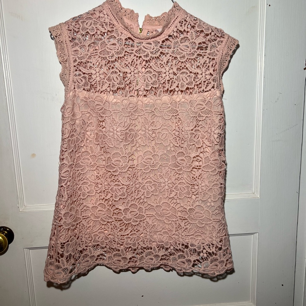 Elegant Pink Lace Sleeveless Top